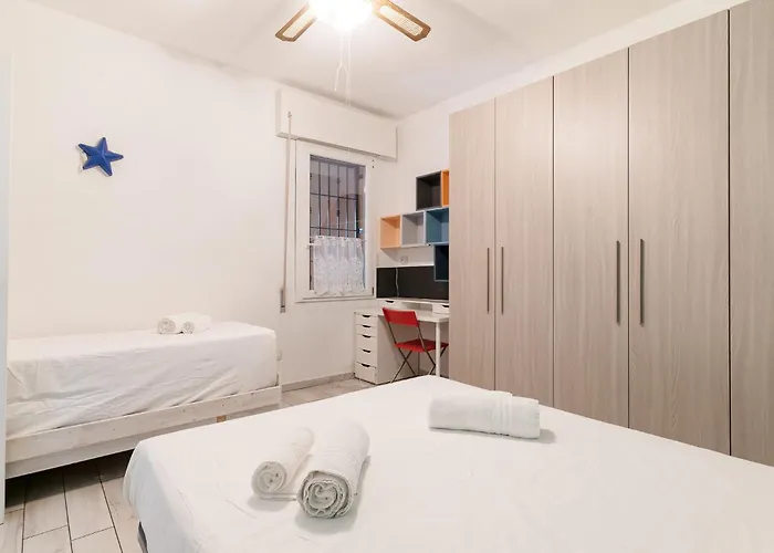 Guesthost - Spacious In Trenno * Milaan